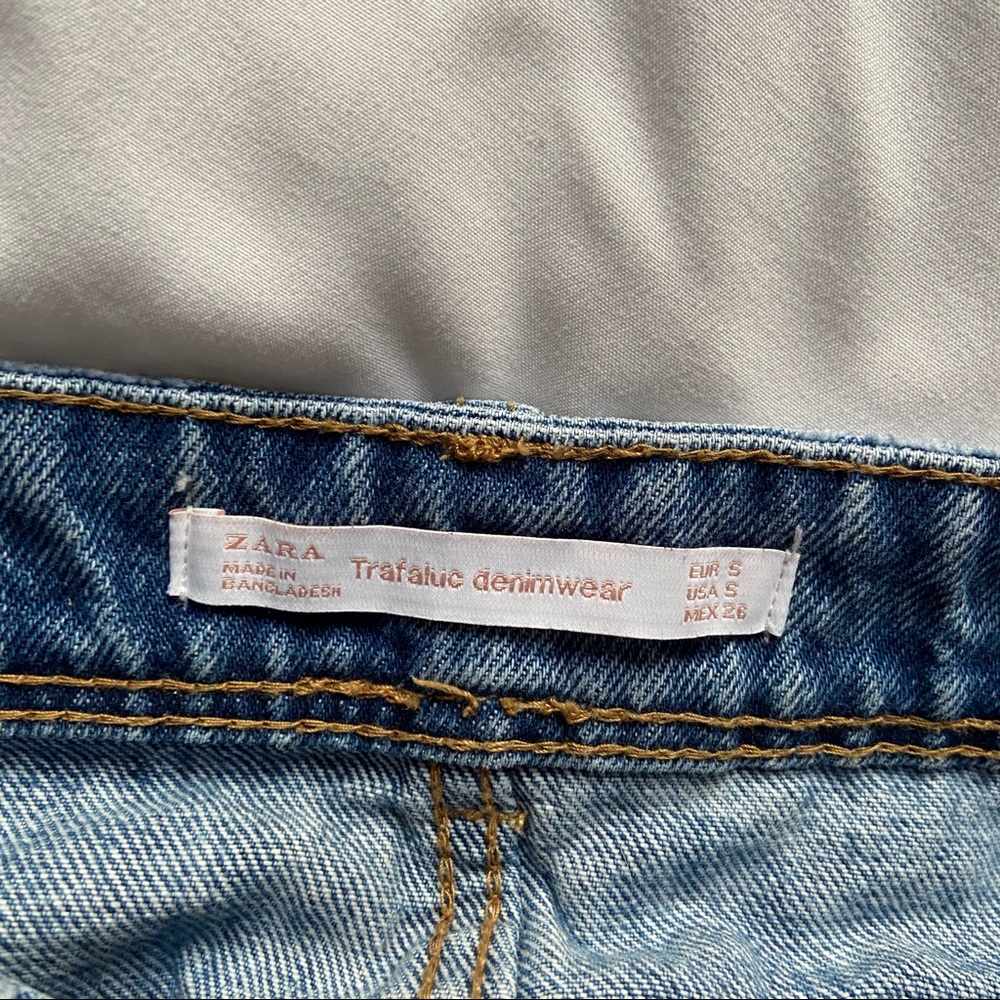 Zara Mini Skirt - Picture 3 of 3
